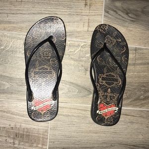 Harley Davidson size 6 flip flops
